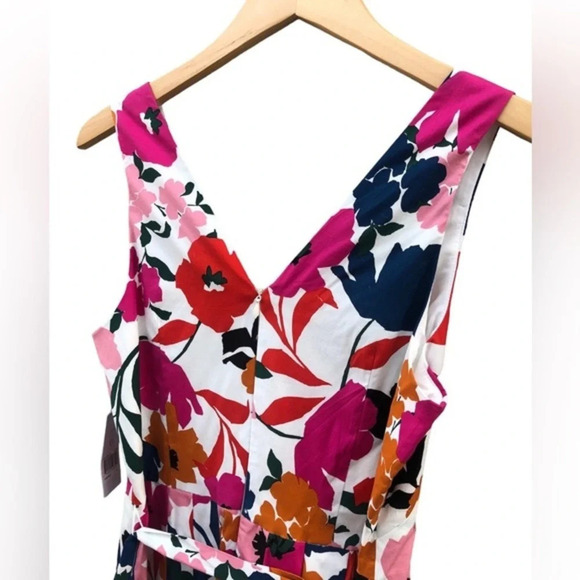 Donna Morgan Floral  V Neck Flowy Dress With Pockets Size 6 - Picture 5 of 9